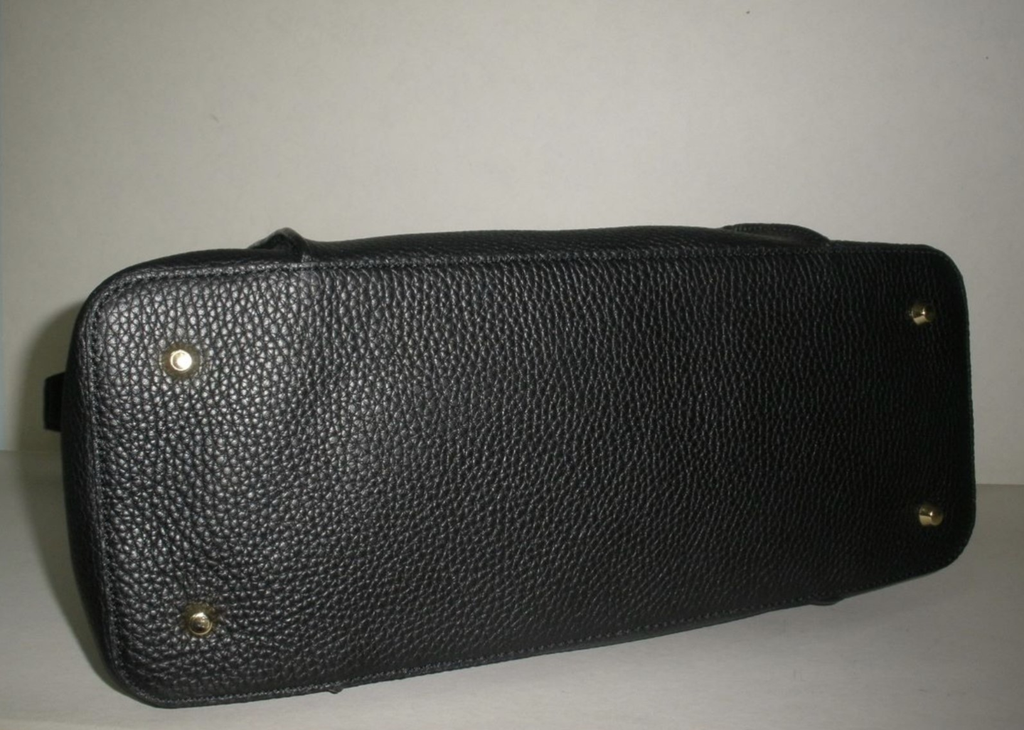 Black: 000