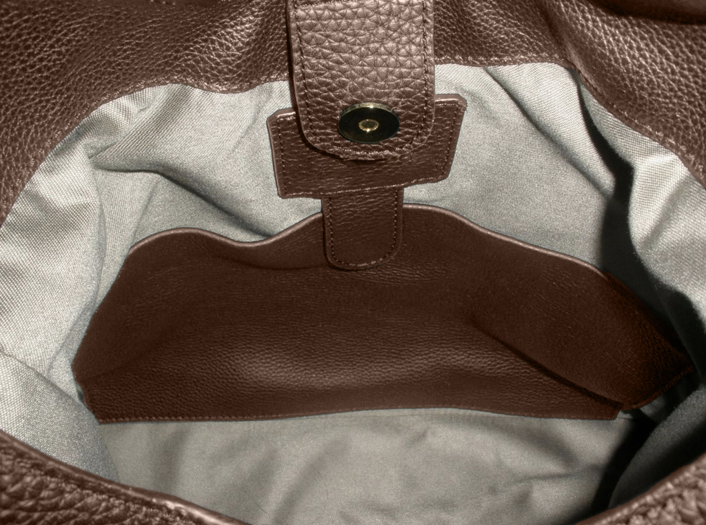 Chocolate Brown: 870