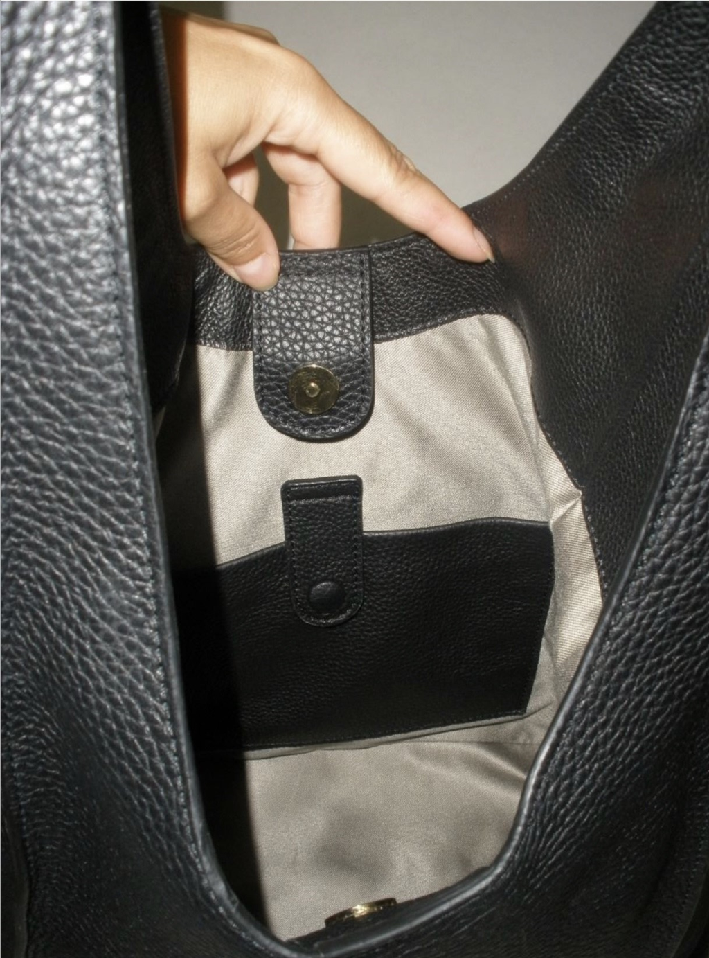 Black: 000
